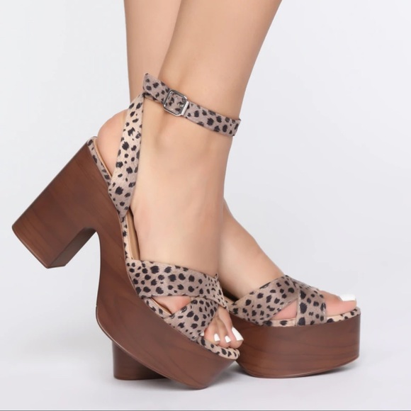 NWT Leopard Heeled Sandal size 9 - Picture 1 of 4